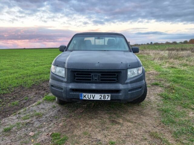 Чорний Хонда Ріджлайн, об'ємом двигуна 3.5 л та пробігом 300 тис. км за 3504 $, фото 1 на Automoto.ua