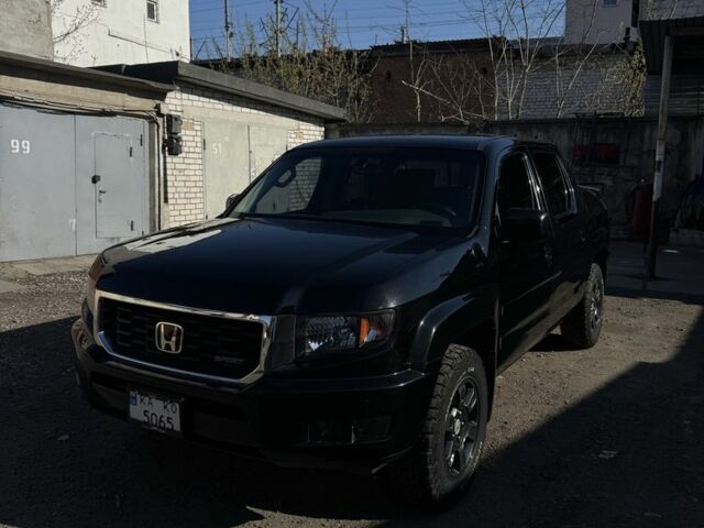 Черный Хонда Риджлайн, объемом двигателя 3.5 л и пробегом 303 тыс. км за 13500 $, фото 16 на Automoto.ua