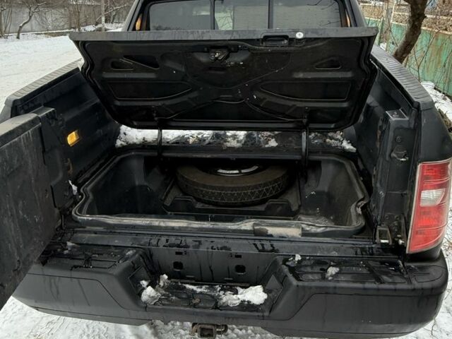 Черный Хонда Риджлайн, объемом двигателя 3.5 л и пробегом 260 тыс. км за 4700 $, фото 6 на Automoto.ua