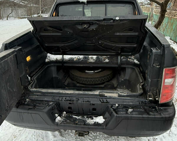 Черный Хонда Риджлайн, объемом двигателя 3.5 л и пробегом 260 тыс. км за 4700 $, фото 6 на Automoto.ua