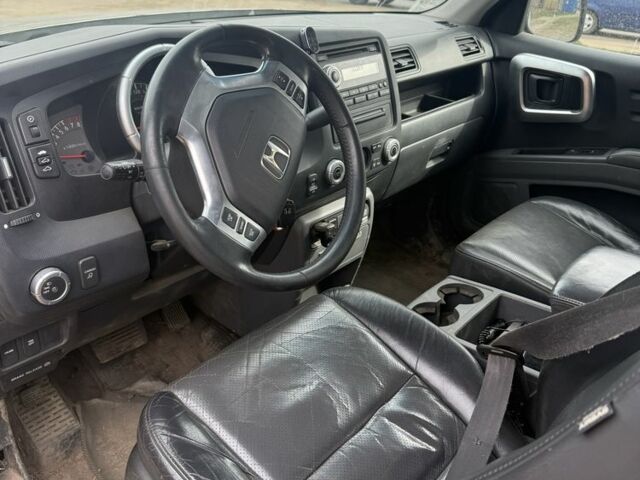 Черный Хонда Риджлайн, объемом двигателя 3.5 л и пробегом 200 тыс. км за 7500 $, фото 1 на Automoto.ua