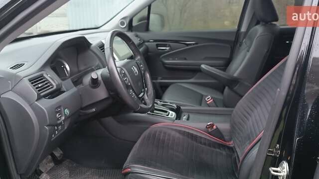 Чорний Хонда Ріджлайн, об'ємом двигуна 3.5 л та пробігом 68 тис. км за 26500 $, фото 2 на Automoto.ua