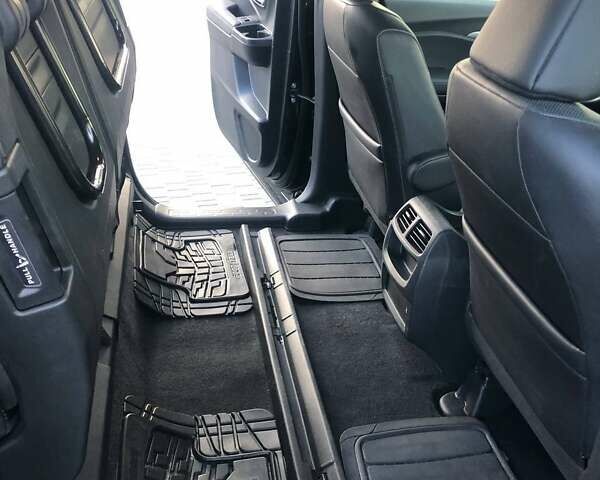 Хонда Риджлайн 2023 в Фастове на Automoto.ua Черный Хонда Риджлайн, объемом двигателя 3.47 л и пробегом 7 тыс. км за 28500 $, фото 16 на Automoto.ua