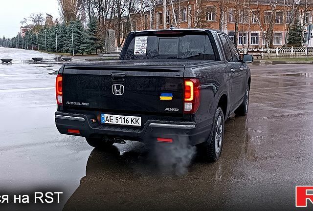 Чорний Хонда Ріджлайн, об'ємом двигуна 3.5 л та пробігом 67 тис. км за 26000 $, фото 3 на Automoto.ua