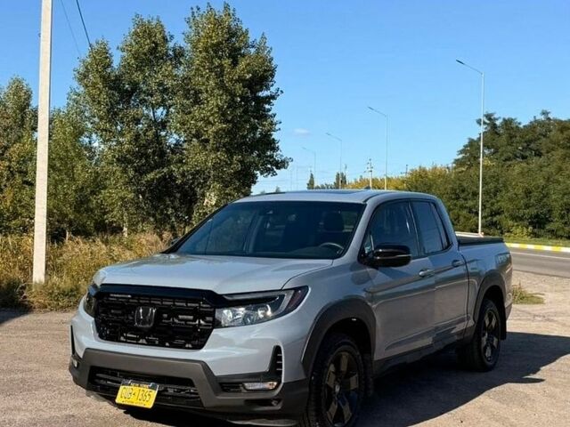 Хонда Риджлайн, объемом двигателя 3.47 л и пробегом 23 тыс. км за 37500 $, фото 3 на Automoto.ua