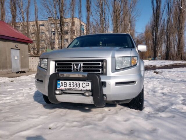 Серый Хонда Риджлайн, объемом двигателя 3.5 л и пробегом 230 тыс. км за 13900 $, фото 1 на Automoto.ua