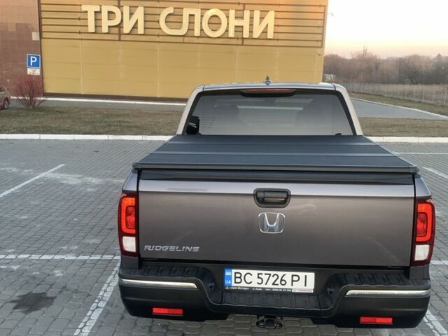 Сірий Хонда Ріджлайн, об'ємом двигуна 3.5 л та пробігом 120 тис. км за 25146 $, фото 6 на Automoto.ua