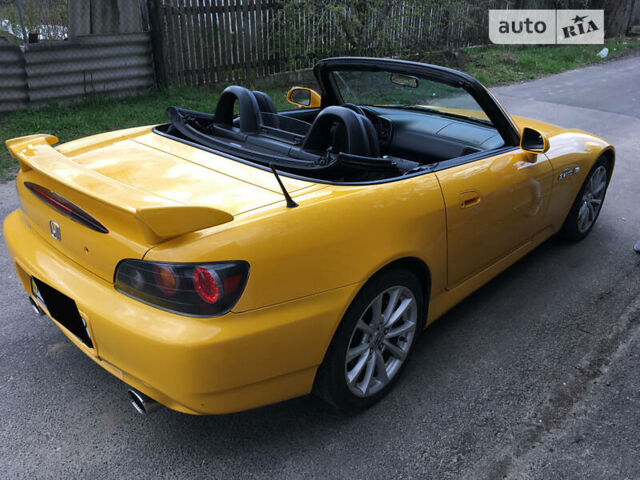 Жовтий Хонда С2000, об'ємом двигуна 2 л та пробігом 75 тис. км за 35500 $, фото 4 на Automoto.ua