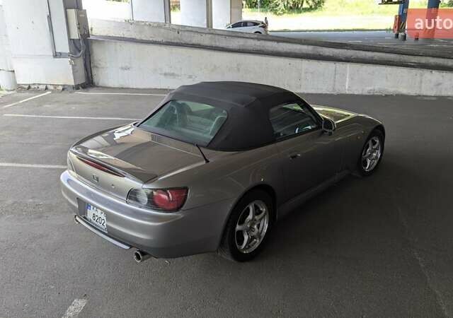 Серый Хонда С2000, объемом двигателя 2 л и пробегом 54 тыс. км за 42000 $, фото 10 на Automoto.ua