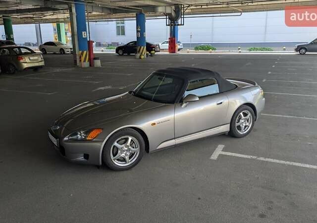 Серый Хонда С2000, объемом двигателя 2 л и пробегом 54 тыс. км за 42000 $, фото 6 на Automoto.ua