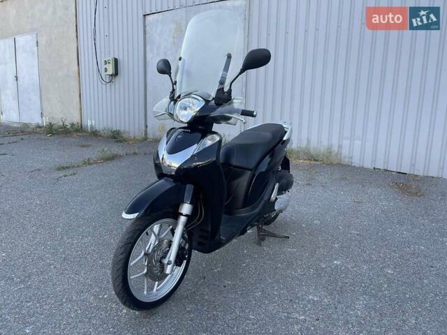 Черный Хонда SH 125, объемом двигателя 0 л и пробегом 23 тыс. км за 2600 $, фото 4 на Automoto.ua