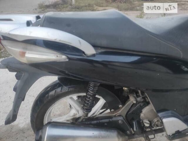 Хонда SH 125, об'ємом двигуна 0 л та пробігом 26 тис. км за 800 $, фото 11 на Automoto.ua