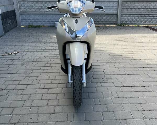 Хонда SH 125, об'ємом двигуна 0 л та пробігом 24 тис. км за 2800 $, фото 7 на Automoto.ua