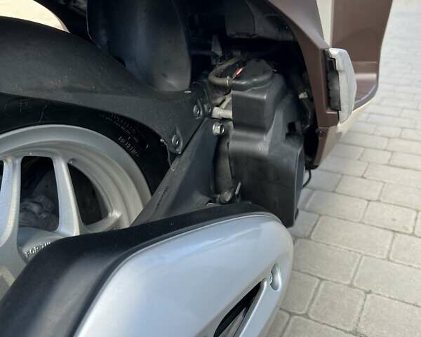 Хонда SH 125, об'ємом двигуна 0 л та пробігом 24 тис. км за 2800 $, фото 17 на Automoto.ua