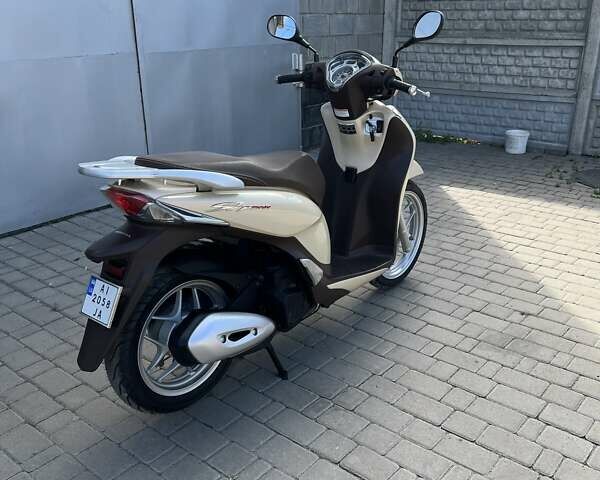 Хонда SH 125, об'ємом двигуна 0 л та пробігом 24 тис. км за 2800 $, фото 2 на Automoto.ua