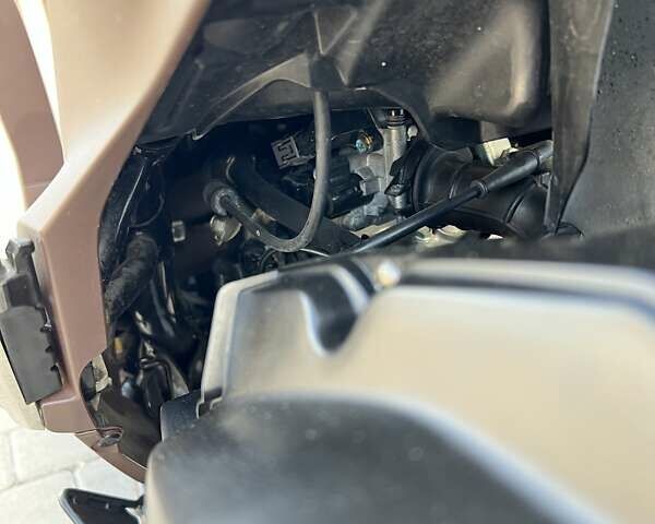 Хонда SH 125, об'ємом двигуна 0 л та пробігом 24 тис. км за 2800 $, фото 16 на Automoto.ua