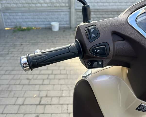 Хонда SH 125, об'ємом двигуна 0 л та пробігом 24 тис. км за 2800 $, фото 9 на Automoto.ua