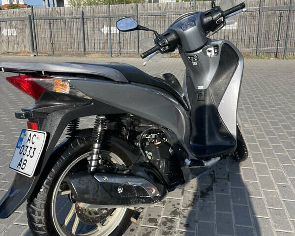 Сірий Хонда SH 125, об'ємом двигуна 0.35 л та пробігом 27 тис. км за 2250 $, фото 3 на Automoto.ua