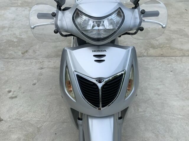 Хонда SH 150, об'ємом двигуна 0.15 л та пробігом 0 тис. км за 1500 $, фото 1 на Automoto.ua