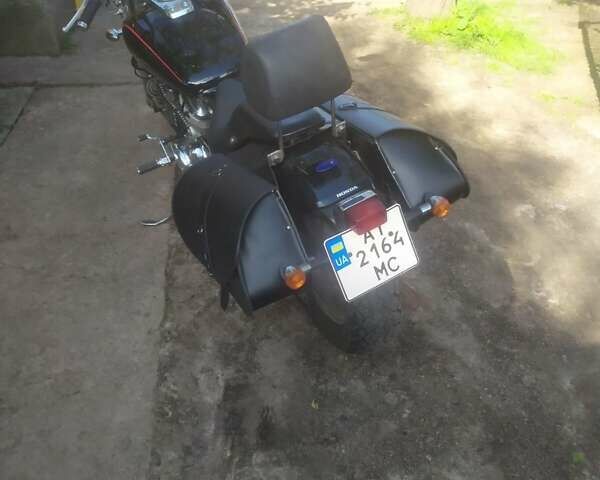 Черный Хонда Shadow 400, объемом двигателя 0.4 л и пробегом 54 тыс. км за 3300 $, фото 1 на Automoto.ua
