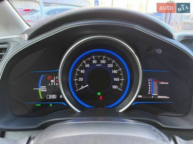 Білий Хонда Шатл, об'ємом двигуна 0 л та пробігом 99 тис. км за 15390 $, фото 16 на Automoto.ua