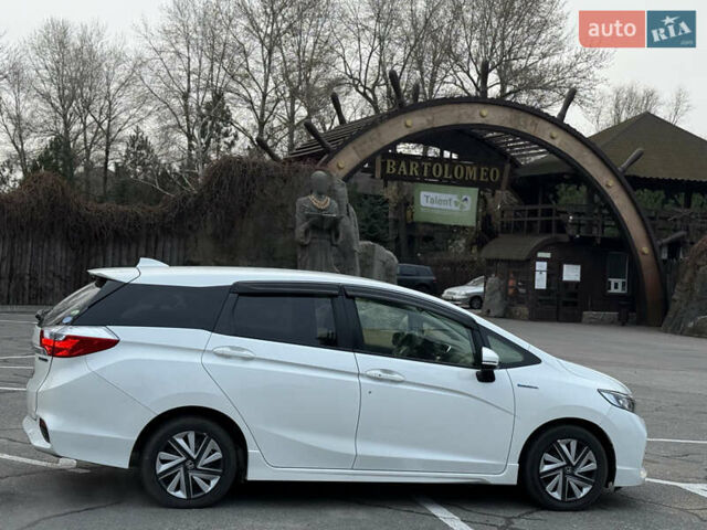 Белый Хонда Шатл, объемом двигателя 0 л и пробегом 58 тыс. км за 14200 $, фото 8 на Automoto.ua