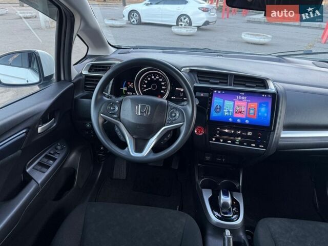 Белый Хонда Шатл, объемом двигателя 1.15 л и пробегом 58 тыс. км за 14000 $, фото 27 на Automoto.ua