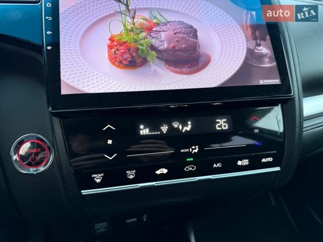 Белый Хонда Шатл, объемом двигателя 1.15 л и пробегом 58 тыс. км за 14000 $, фото 9 на Automoto.ua