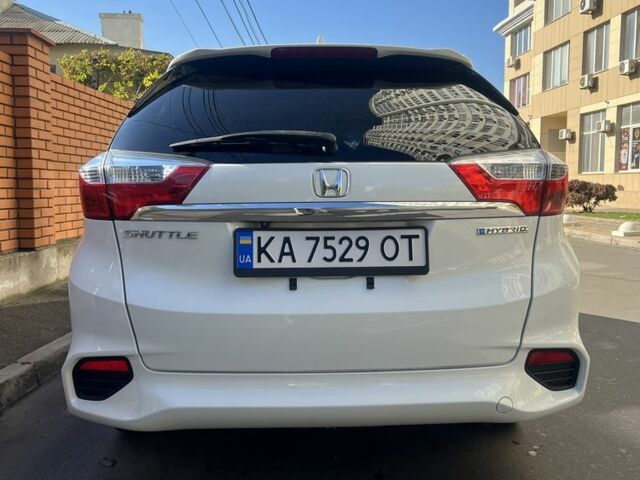 Белый Хонда Шатл, объемом двигателя 1.5 л и пробегом 96 тыс. км за 14300 $, фото 7 на Automoto.ua