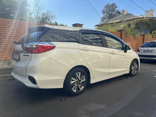 Белый Хонда Шатл, объемом двигателя 1.5 л и пробегом 96 тыс. км за 14300 $, фото 5 на Automoto.ua