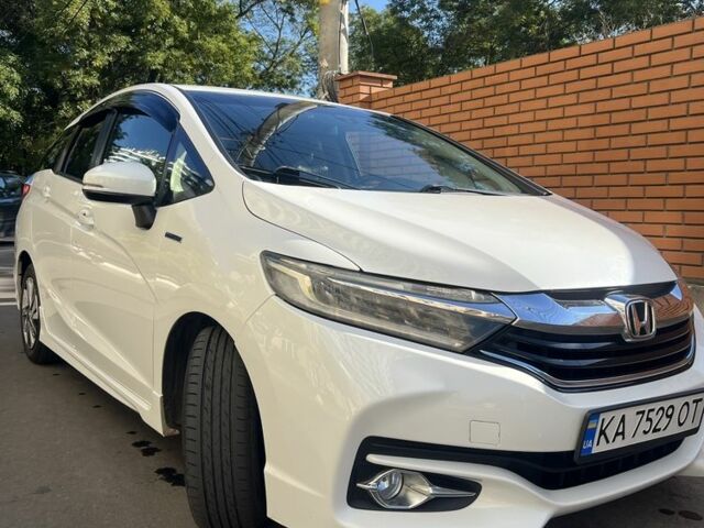 Белый Хонда Шатл, объемом двигателя 1.5 л и пробегом 96 тыс. км за 14300 $, фото 1 на Automoto.ua