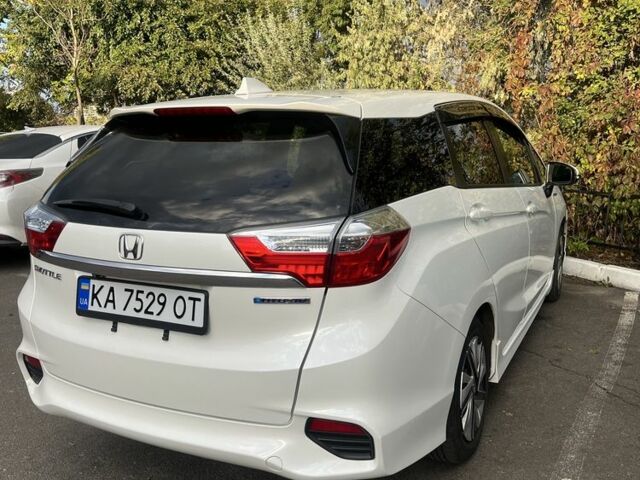 Белый Хонда Шатл, объемом двигателя 1.5 л и пробегом 96 тыс. км за 14300 $, фото 13 на Automoto.ua