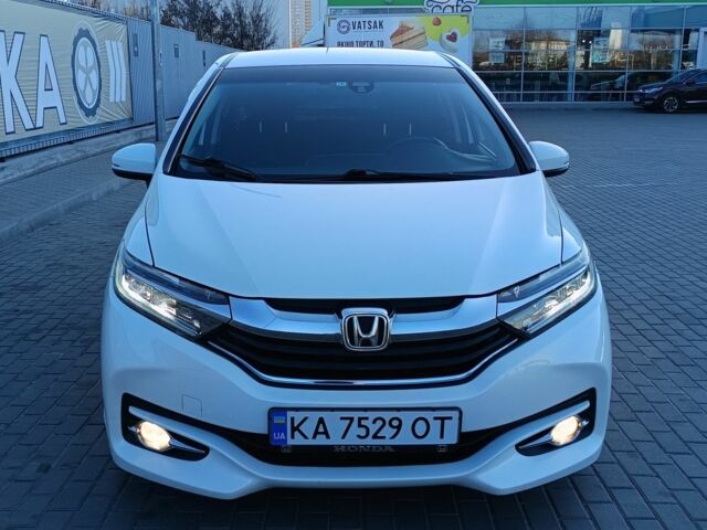 Белый Хонда Шатл, объемом двигателя 1.5 л и пробегом 89 тыс. км за 13999 $, фото 4 на Automoto.ua