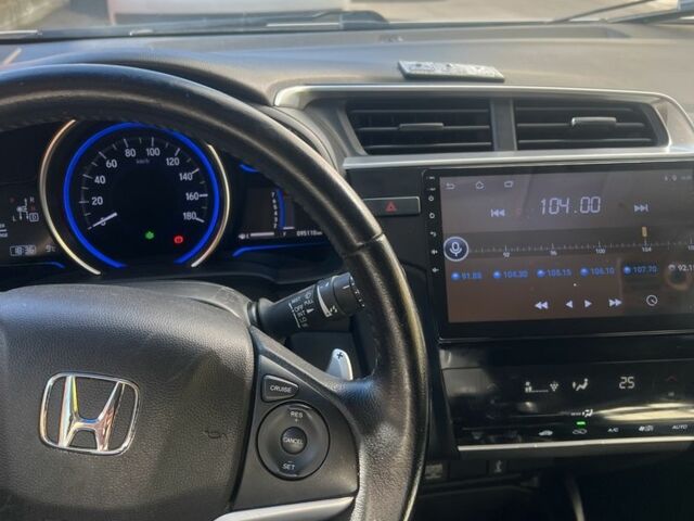 Белый Хонда Шатл, объемом двигателя 1.5 л и пробегом 96 тыс. км за 14300 $, фото 16 на Automoto.ua