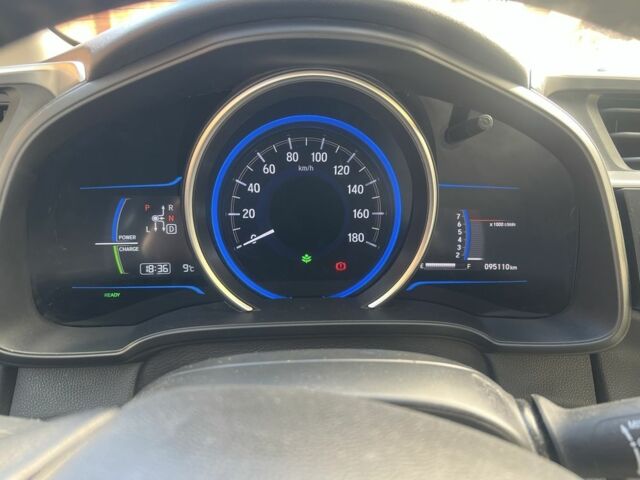 Белый Хонда Шатл, объемом двигателя 1.5 л и пробегом 96 тыс. км за 14300 $, фото 17 на Automoto.ua