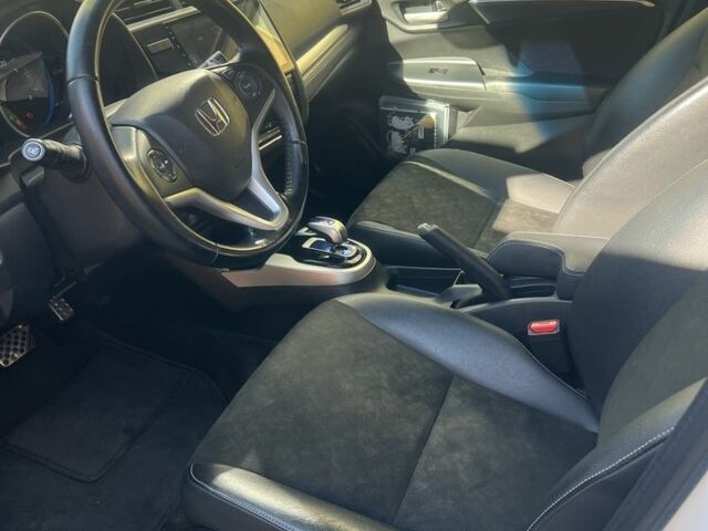 Белый Хонда Шатл, объемом двигателя 1.5 л и пробегом 96 тыс. км за 14300 $, фото 15 на Automoto.ua