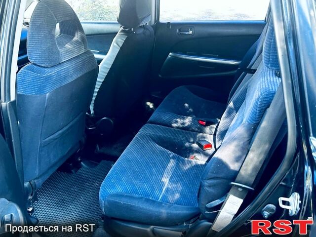 Черный Хонда Шатл, объемом двигателя 2 л и пробегом 271 тыс. км за 4300 $, фото 4 на Automoto.ua