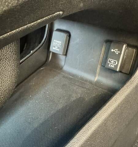 Черный Хонда Шатл, объемом двигателя 1.5 л и пробегом 60 тыс. км за 12500 $, фото 64 на Automoto.ua