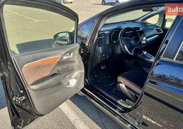 Черный Хонда Шатл, объемом двигателя 1.5 л и пробегом 60 тыс. км за 12500 $, фото 59 на Automoto.ua