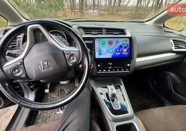 Черный Хонда Шатл, объемом двигателя 1.5 л и пробегом 60 тыс. км за 12500 $, фото 33 на Automoto.ua