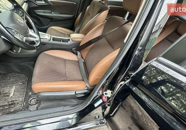 Черный Хонда Шатл, объемом двигателя 1.5 л и пробегом 60 тыс. км за 12500 $, фото 37 на Automoto.ua