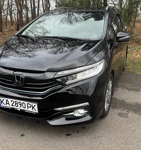 Черный Хонда Шатл, объемом двигателя 1.5 л и пробегом 60 тыс. км за 12500 $, фото 1 на Automoto.ua