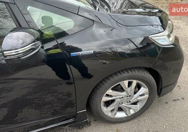 Черный Хонда Шатл, объемом двигателя 1.5 л и пробегом 60 тыс. км за 12500 $, фото 29 на Automoto.ua