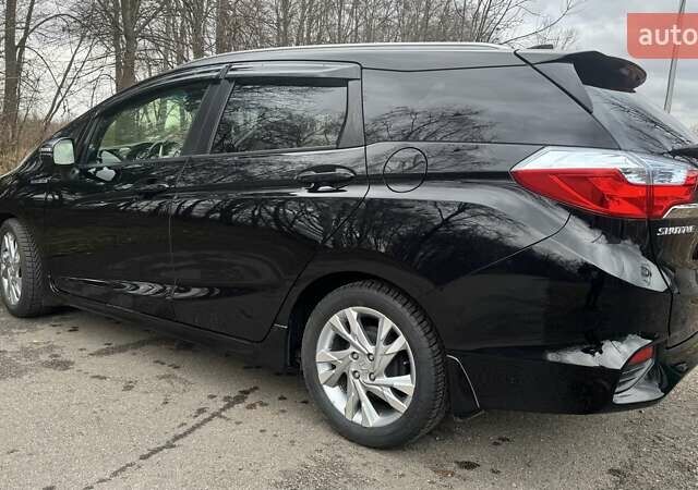 Черный Хонда Шатл, объемом двигателя 1.5 л и пробегом 60 тыс. км за 12500 $, фото 16 на Automoto.ua