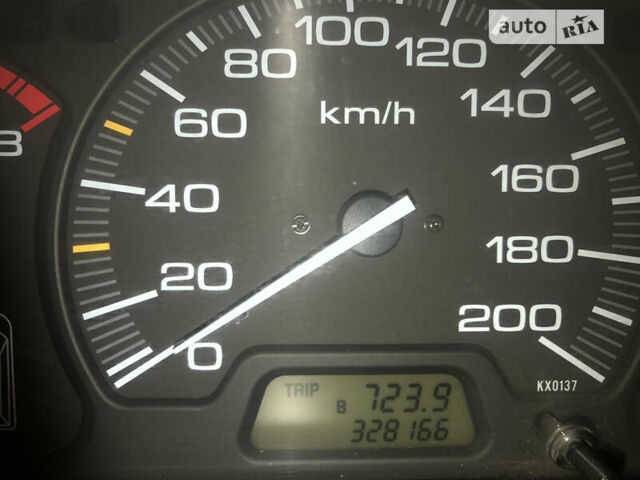 Серый Хонда Шатл, объемом двигателя 2.3 л и пробегом 300 тыс. км за 2222 $, фото 7 на Automoto.ua