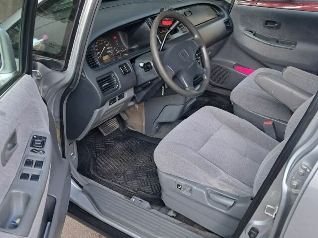 Серый Хонда Шатл, объемом двигателя 2.3 л и пробегом 230 тыс. км за 2308 $, фото 6 на Automoto.ua