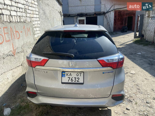 Серый Хонда Шатл, объемом двигателя 1.5 л и пробегом 83 тыс. км за 8900 $, фото 1 на Automoto.ua