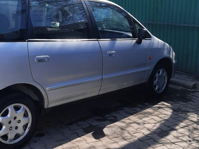 Серый Хонда Шатл, объемом двигателя 2.2 л и пробегом 334 тыс. км за 3100 $, фото 3 на Automoto.ua