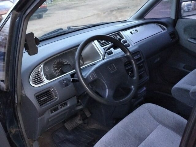 Зеленый Хонда Шатл, объемом двигателя 2.2 л и пробегом 250 тыс. км за 2400 $, фото 6 на Automoto.ua