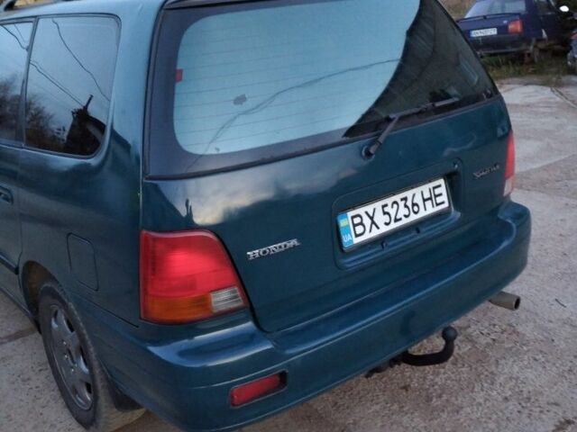 Зеленый Хонда Шатл, объемом двигателя 2.2 л и пробегом 250 тыс. км за 2400 $, фото 1 на Automoto.ua